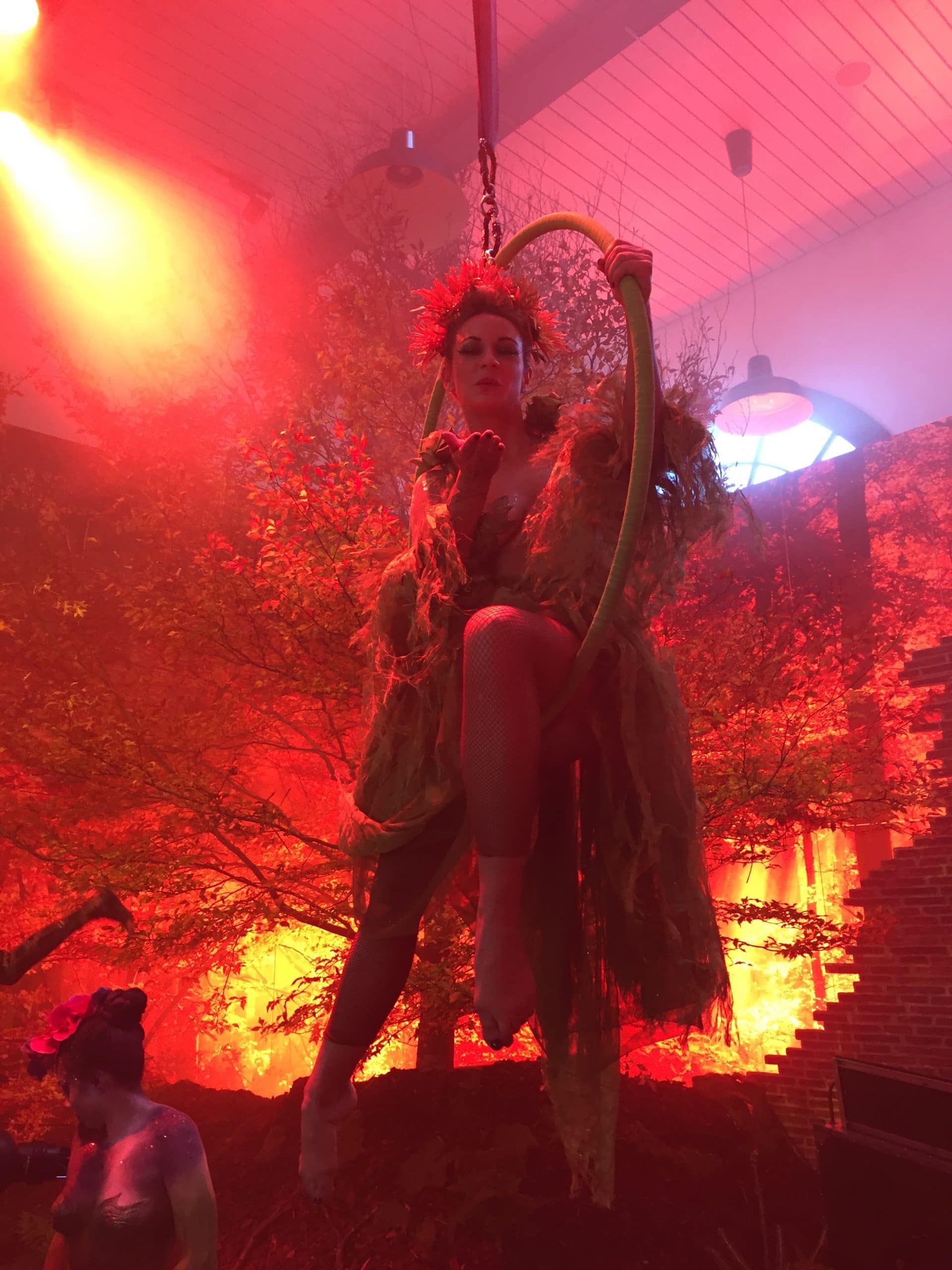 Green forest fairy aerialist for events and parties enchanted garden party Peter Pan Tinkerbell