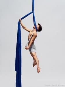 Aerial circus performers