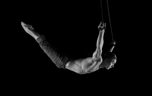 Aerial circus acts