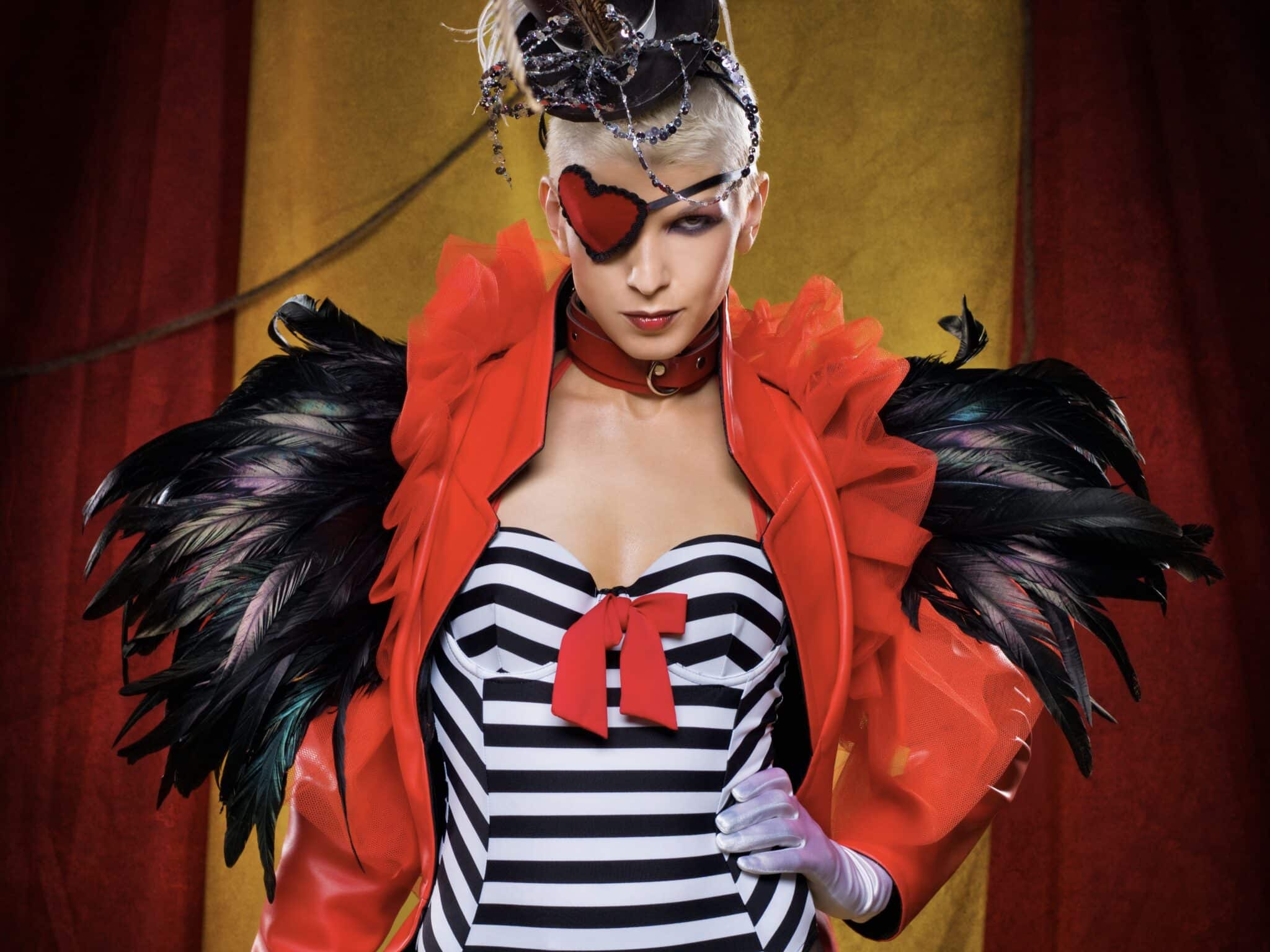 Cirque Du Chic Ring Master Cirque Du Chic Ring Master circus performers and acts for events
